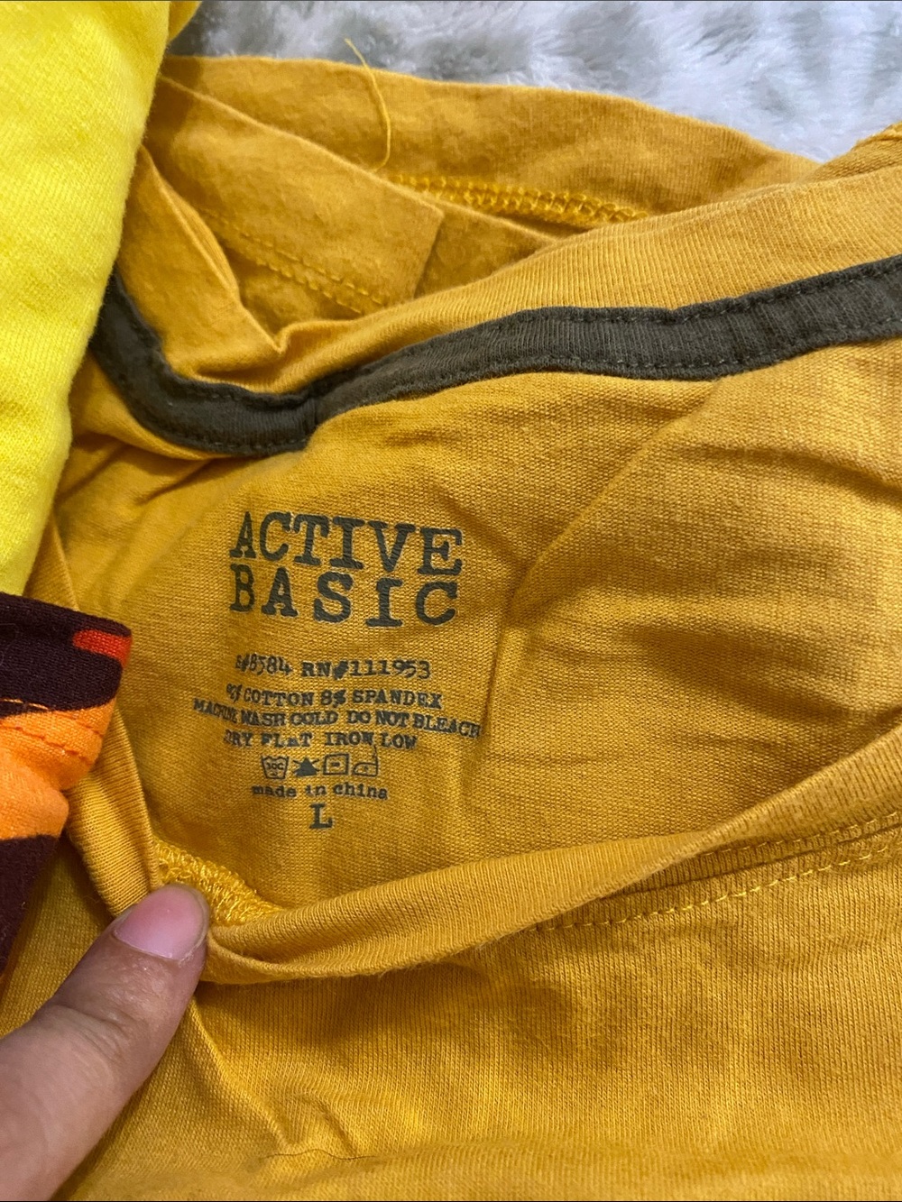 Active basic Yellow shirt - Picture 2 of 2